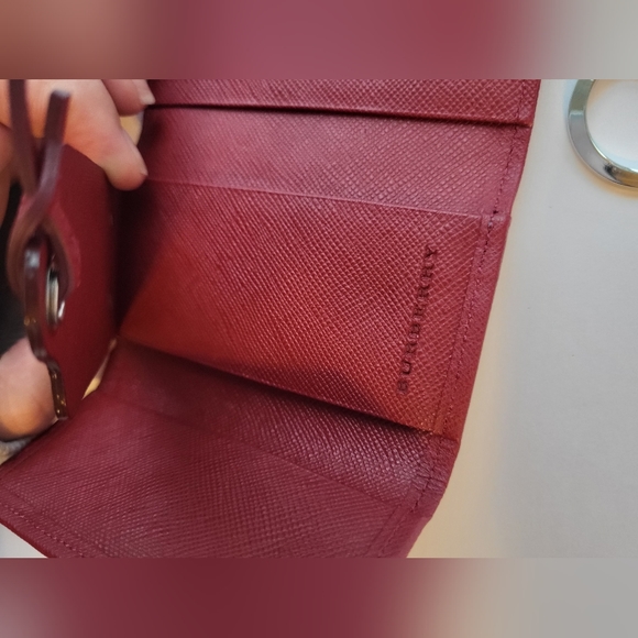 EUC Burberry - Picture 9 of 10